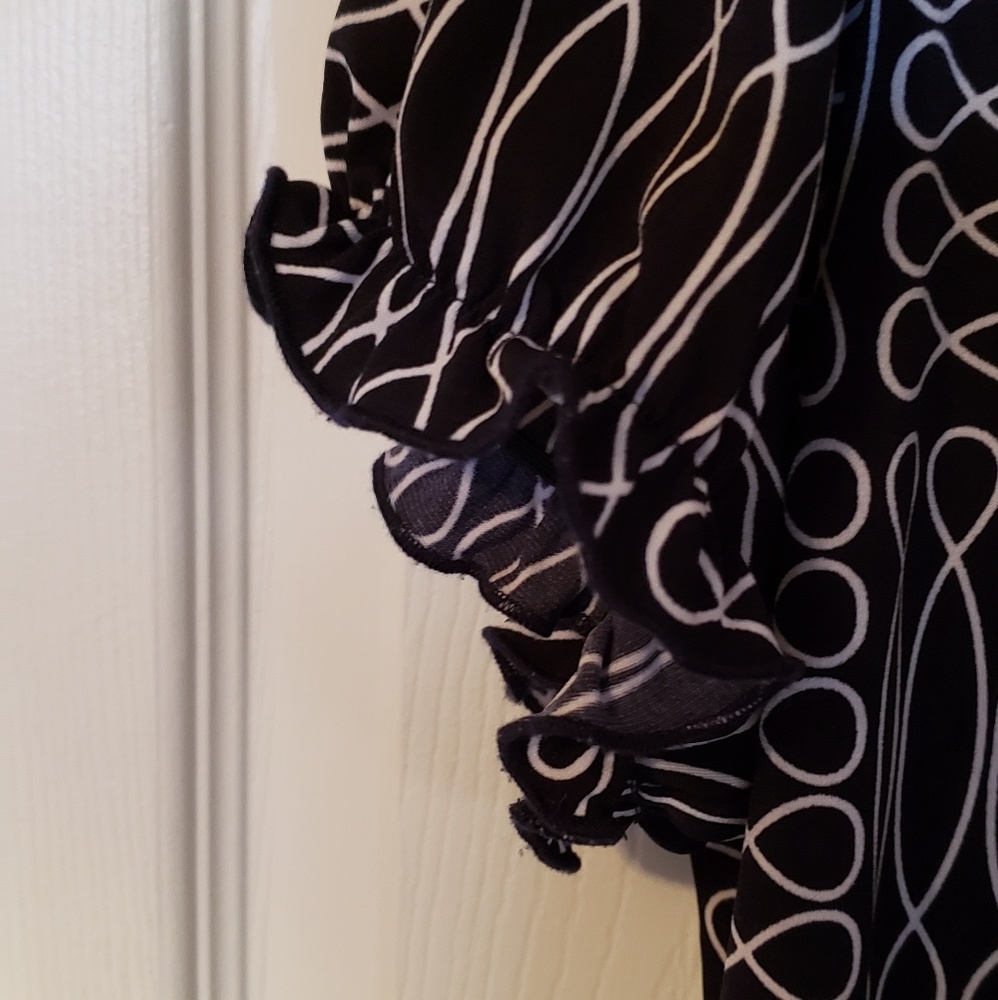 Dress - Picture 4 of 6